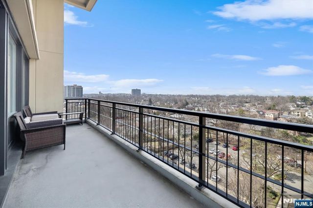 1 Horizon Drive 1209, Fort Lee, NJ 07024