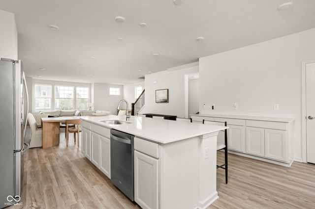 3252 Haflinger Drive, Zionsville, IN 46077