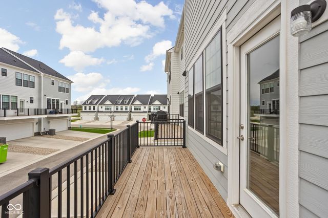 3252 Haflinger Drive, Zionsville, IN 46077