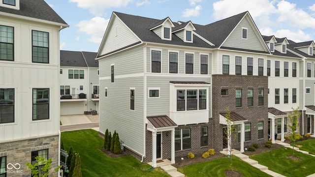 3252 Haflinger Drive, Zionsville, IN 46077