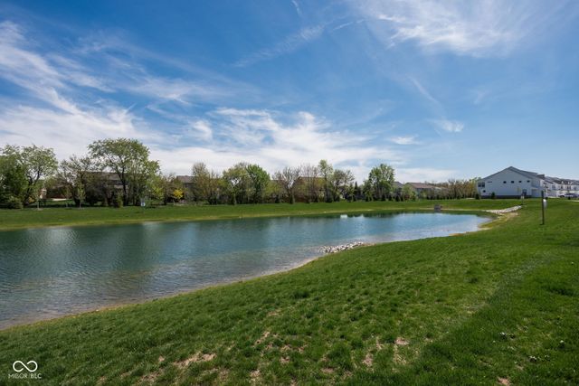 3252 Haflinger Drive, Zionsville, IN 46077