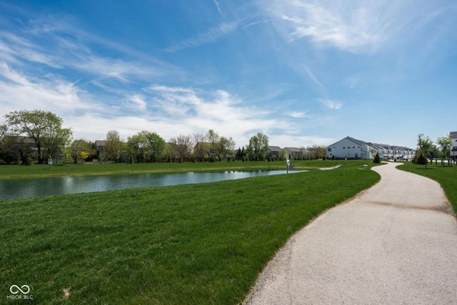 3252 Haflinger Drive, Zionsville, IN 46077