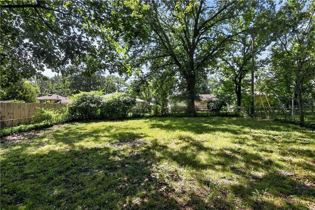 11718 Fuller Avenue, Kansas City, MO 64134