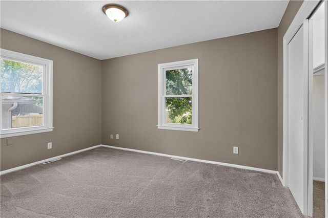 11718 Fuller Avenue, Kansas City, MO 64134