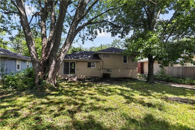 11718 Fuller Avenue, Kansas City, MO 64134