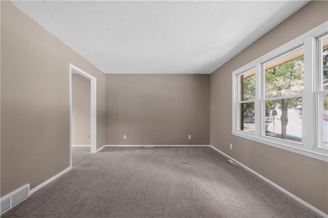 11718 Fuller Avenue, Kansas City, MO 64134