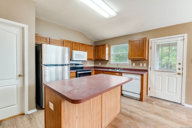 5231 Stormy Trail, San Antonio, TX 78247