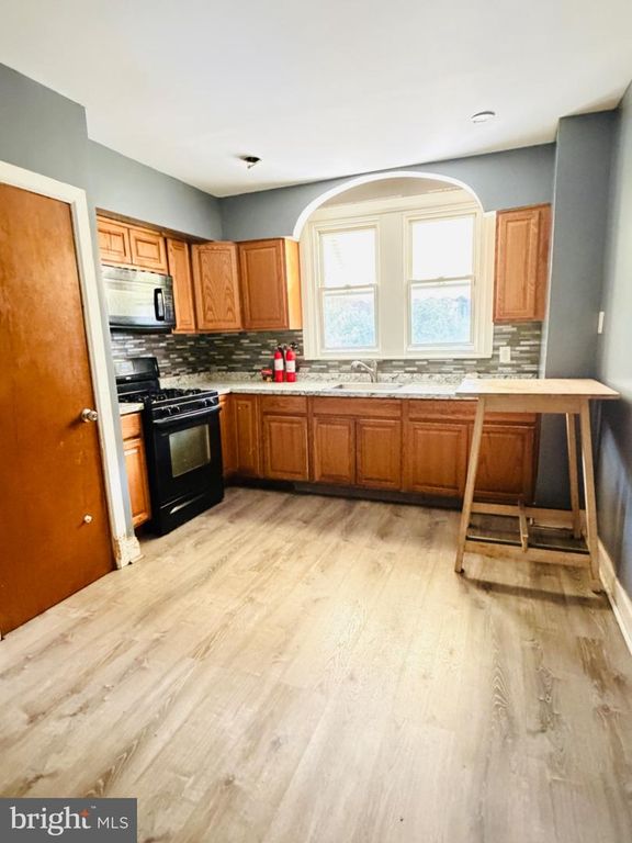 3234 KNORR ST, PHILADELPHIA, PA 19149 — photo 5