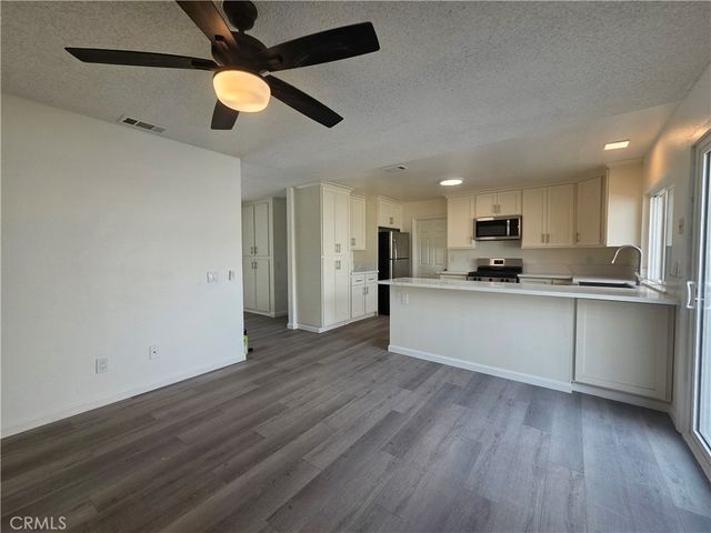 1445 W James Street, Bloomington, CA 92316