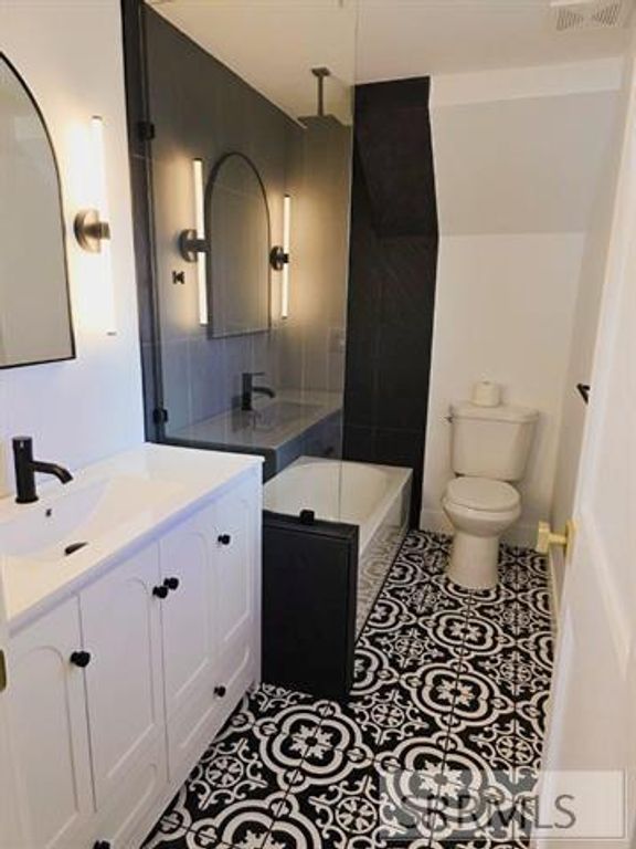 Image 9 of property listing at 131 N 2nd E, Soda Springs, ID 83276