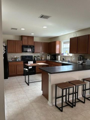 9008 Norwich Castle, Austin, TX 78747