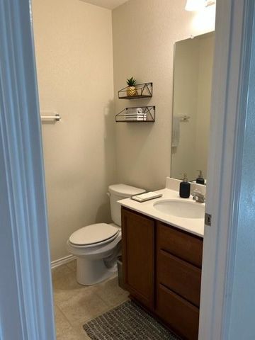 9008 Norwich Castle, Austin, TX 78747