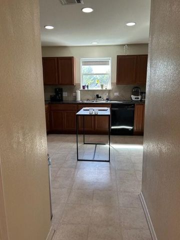 9008 Norwich Castle, Austin, TX 78747