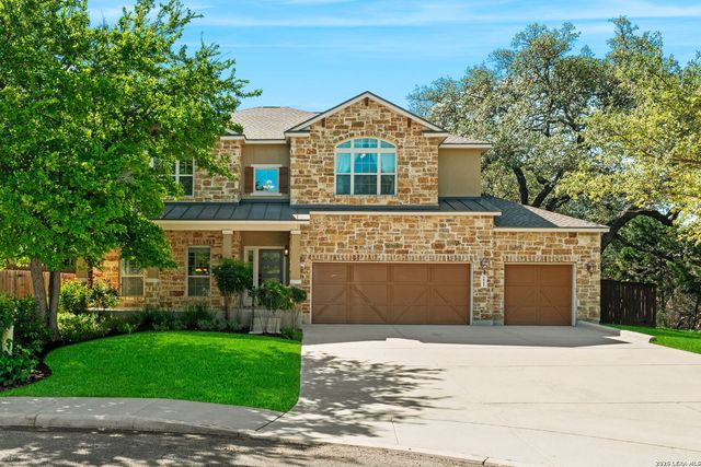 221 WINDSOR DR, Boerne, TX 78006