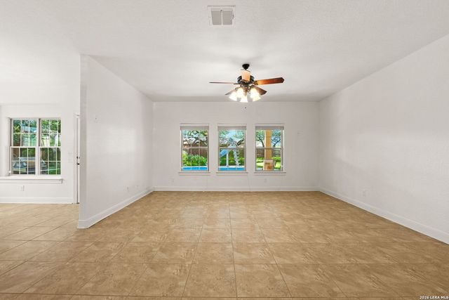 221 WINDSOR DR, Boerne, TX 78006