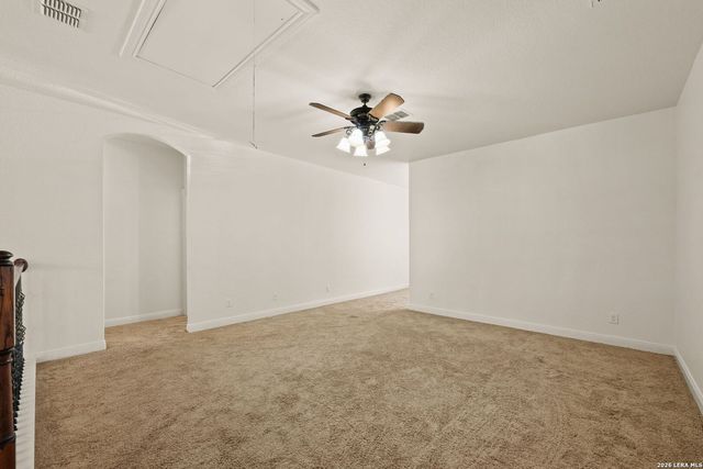 221 WINDSOR DR, Boerne, TX 78006