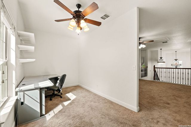 221 WINDSOR DR, Boerne, TX 78006