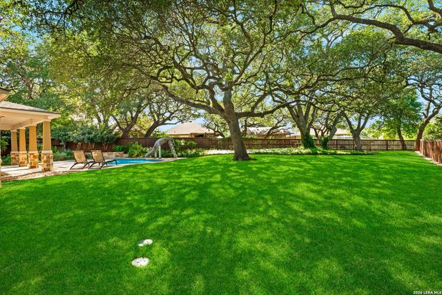 221 WINDSOR DR, Boerne, TX 78006