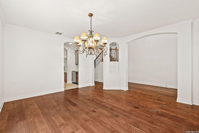 221 WINDSOR DR, Boerne, TX 78006