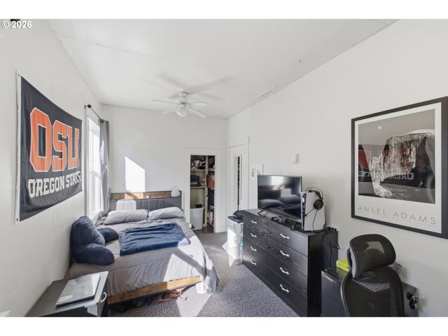 428 Nw 12TH St, Corvallis, OR 97330