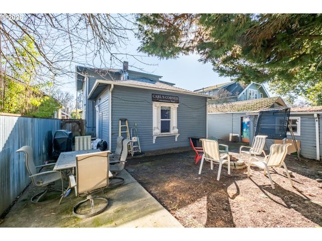 428 Nw 12TH St, Corvallis, OR 97330