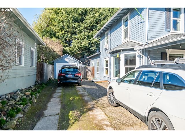 428 Nw 12TH St, Corvallis, OR 97330