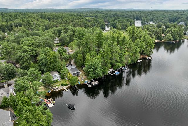 9 Valcat Lane, Atkinson, NH 03811