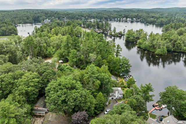 9 Valcat Lane, Atkinson, NH 03811