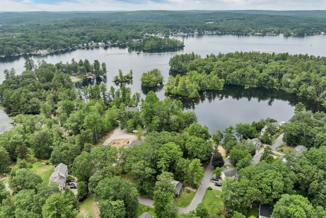 9 Valcat Lane, Atkinson, NH 03811