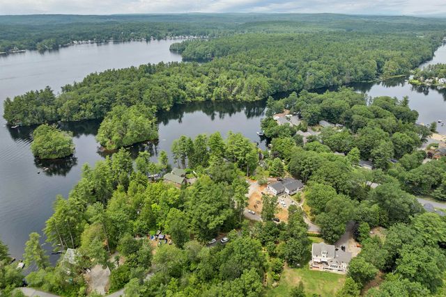 9 Valcat Lane, Atkinson, NH 03811