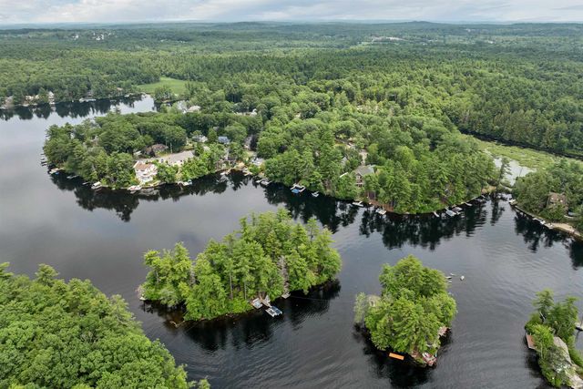 9 Valcat Lane, Atkinson, NH 03811