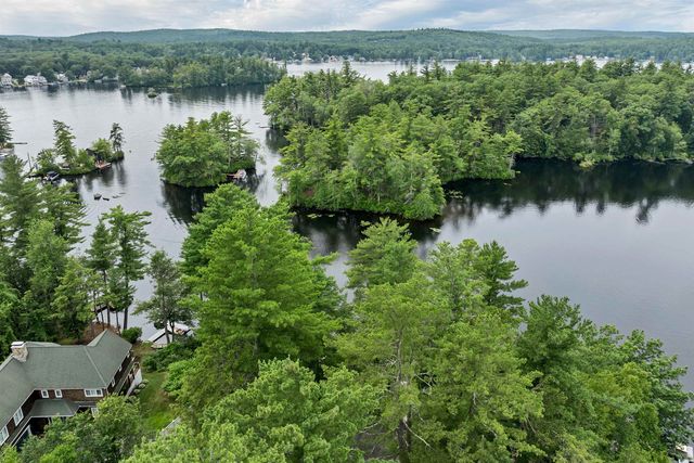 9 Valcat Lane, Atkinson, NH 03811