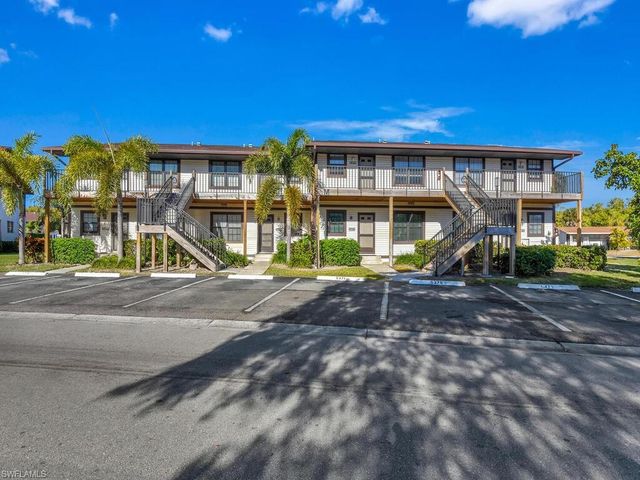 5371 Treetops DR # M103, Naples, FL 34113