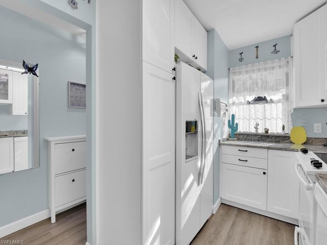 5371 Treetops DR # M103, Naples, FL 34113