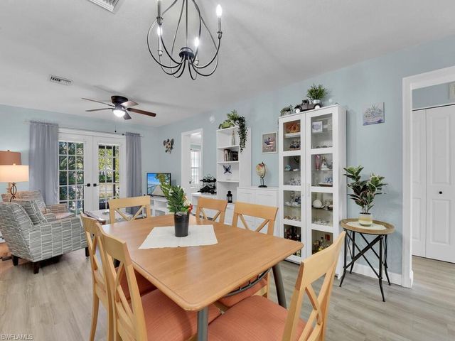 5371 Treetops DR # M103, Naples, FL 34113