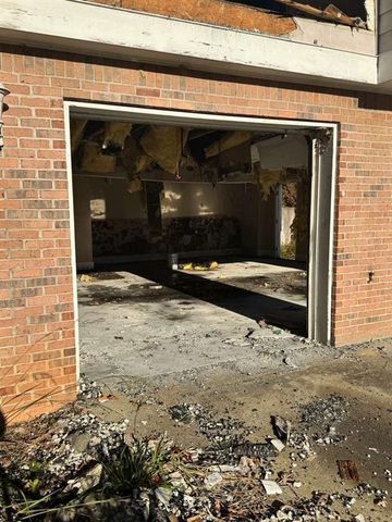 5384 Durham View NW Court, Lilburn, GA 30047