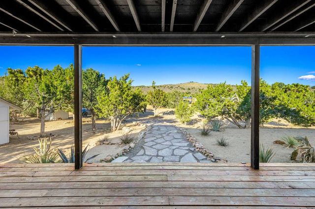 1102 Burlington Road, Pioneertown, CA 92268