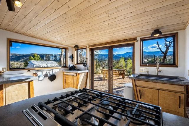 1102 Burlington Road, Pioneertown, CA 92268