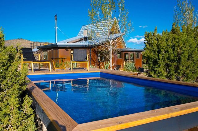 1102 Burlington Road, Pioneertown, CA 92268