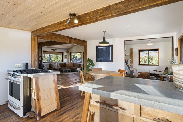 1102 Burlington Road, Pioneertown, CA 92268