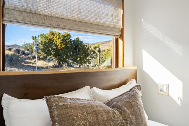 1102 Burlington Road, Pioneertown, CA 92268