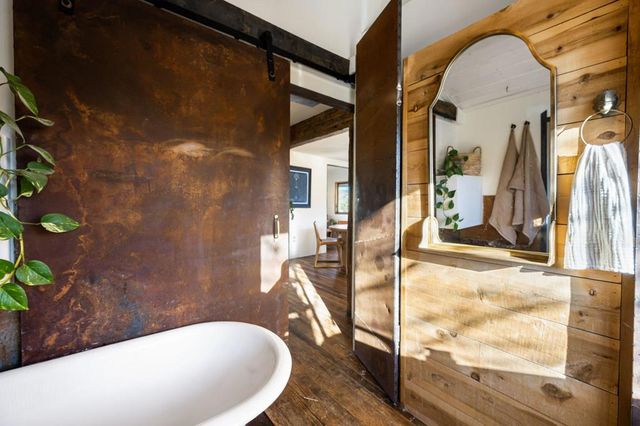 1102 Burlington Road, Pioneertown, CA 92268