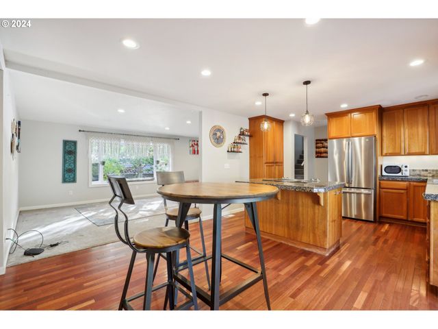 2506 Ne 100TH St, Vancouver, WA 98686