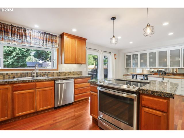 2506 Ne 100TH St, Vancouver, WA 98686