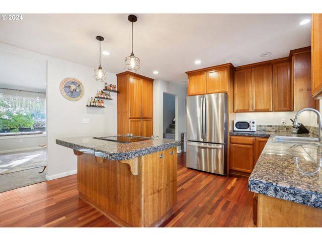 2506 Ne 100TH St, Vancouver, WA 98686