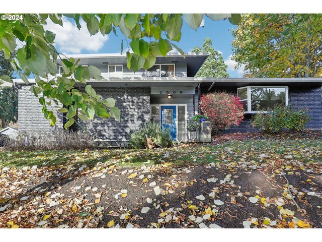 2506 Ne 100TH St, Vancouver, WA 98686