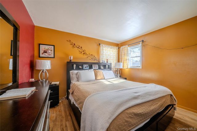 72 Cranberry Street, Central Islip, NY 11722