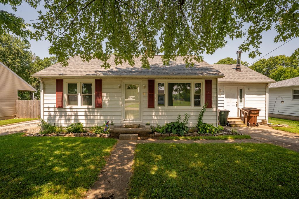 110 Fairview Drive 110 Fairview Drive, Carlisle, OH 45005