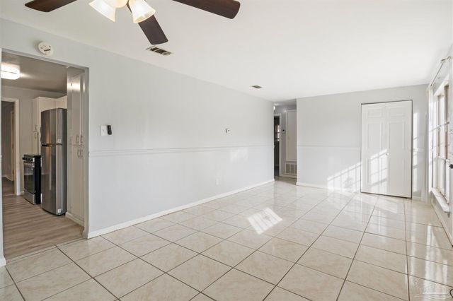 5107 Burlington Ave, Pensacola, FL 32505