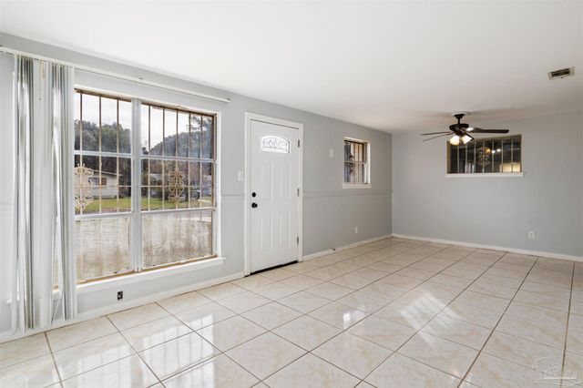 5107 Burlington Ave, Pensacola, FL 32505